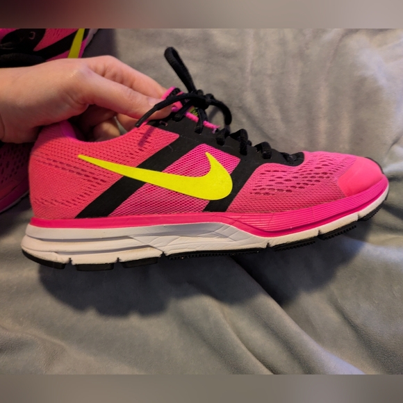 Nike Pegasus 30 Hot Pink Yellow and Black - Picture 9 of 13